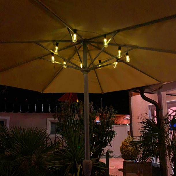 Solcelle lyskæde til parasol med 10 dekorative små "Edison" LED pærer i varm hvid farve GL085EZ